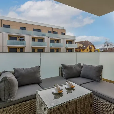 Apartment Platinium With Parking Rewal