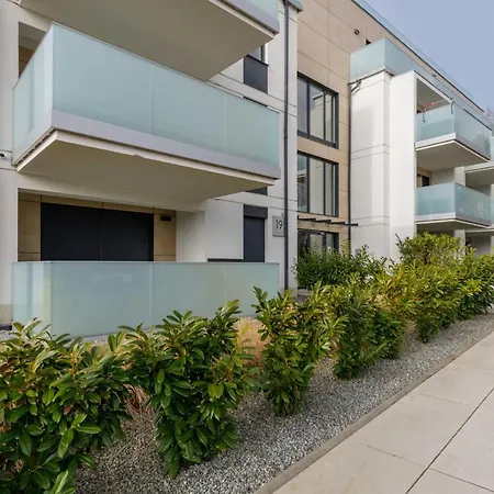 Platinium With Parking Apartment *